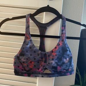 Lululemon sports bra - size 4